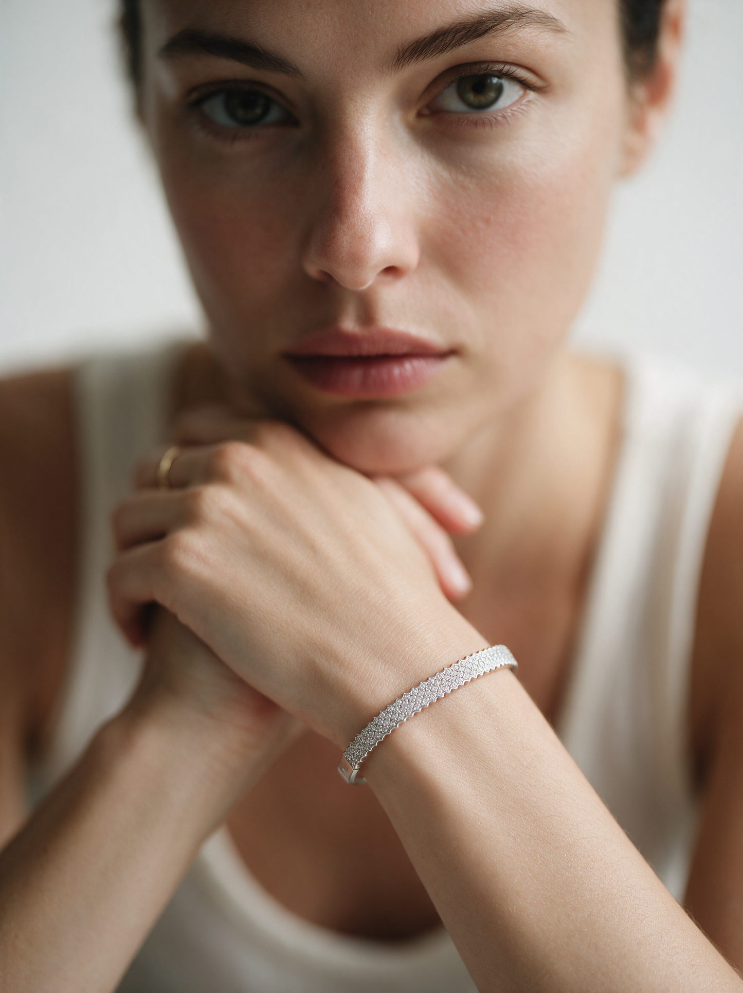 Divara Kiera Bangle, sterling silver 925 cubic zirconia bracelet