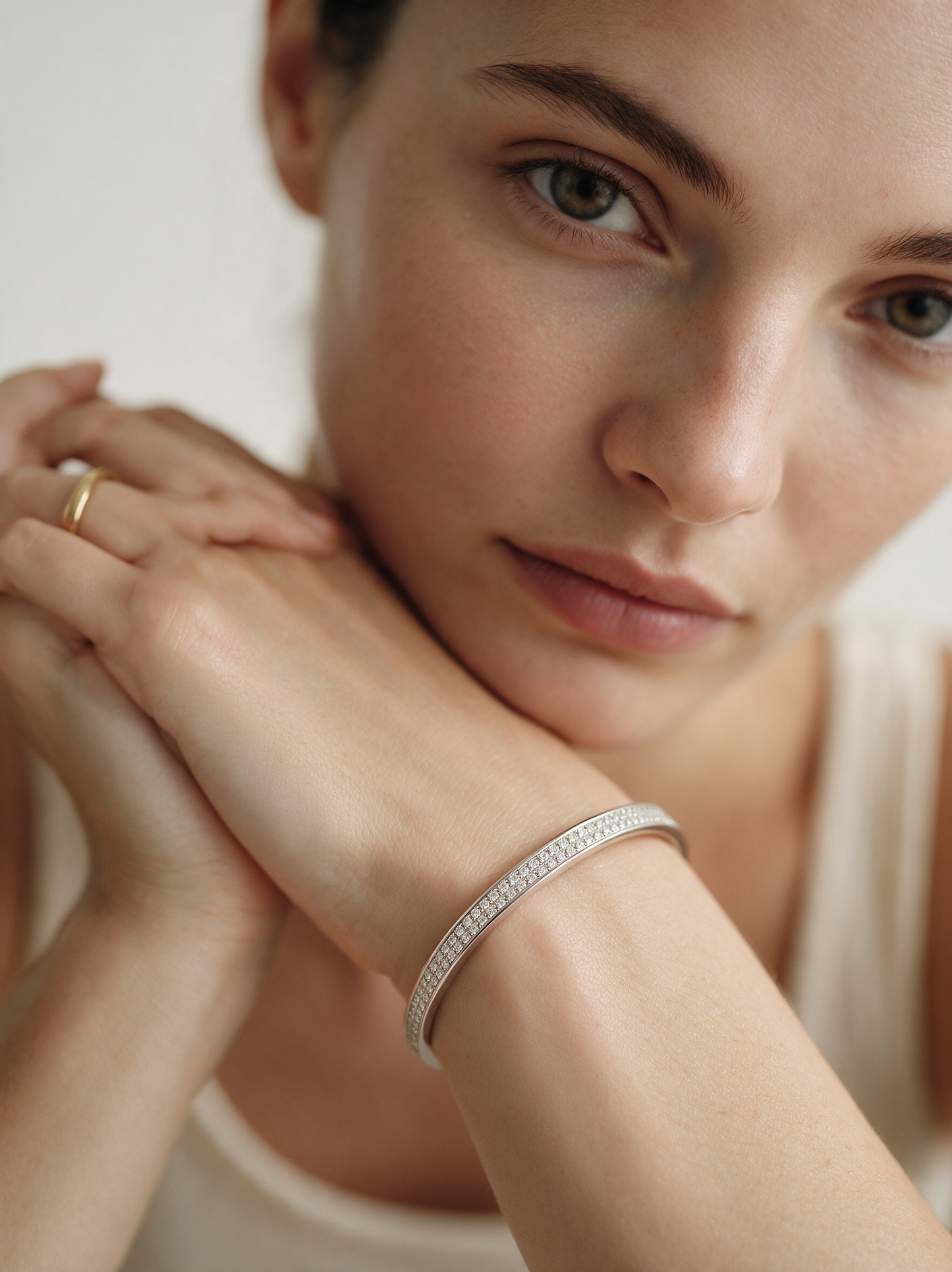 Divara Ursula Bangle, sterling silver 925 cubic zirconia bracelet