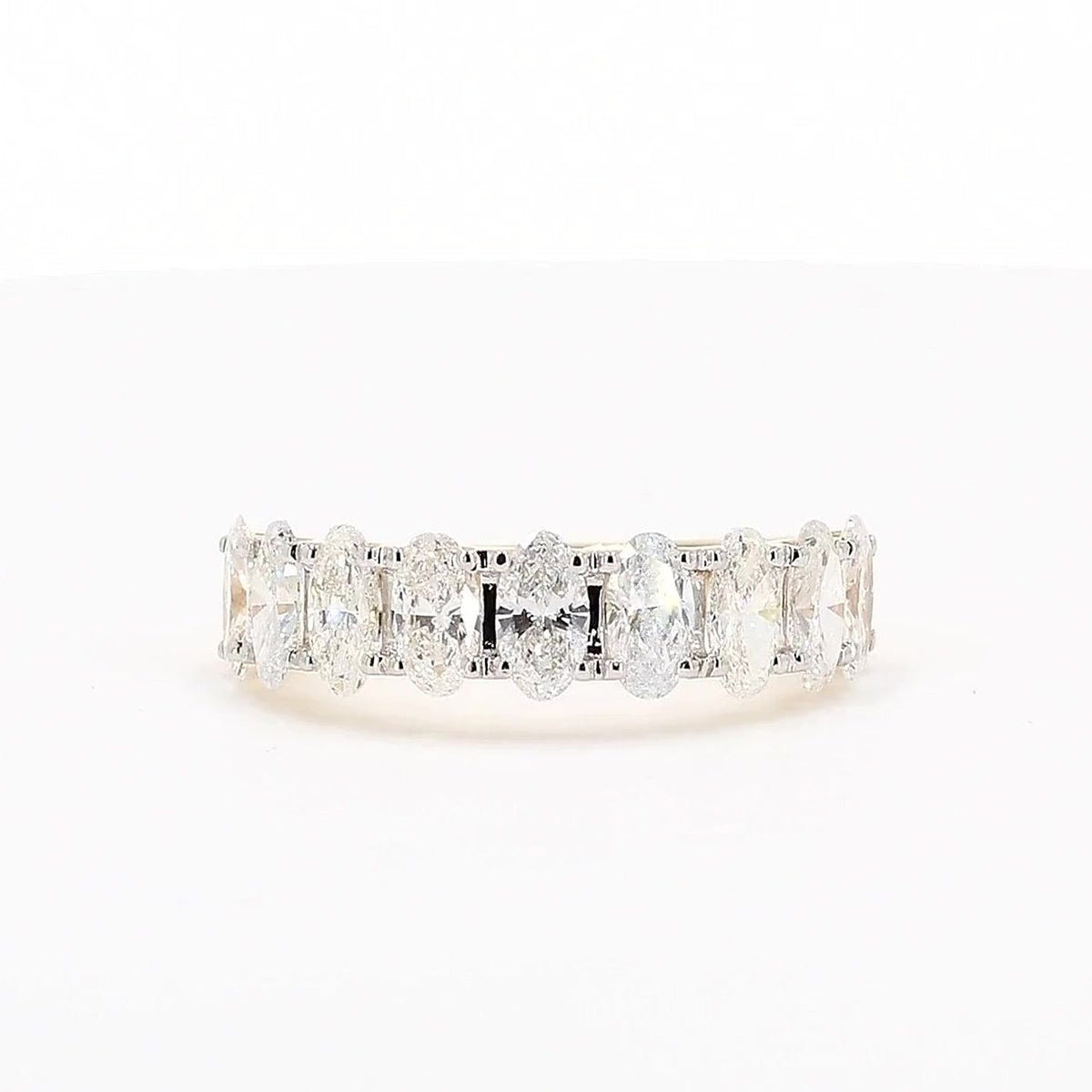 Aurora 1.94ctw Oval Lab Grown Diamond Band