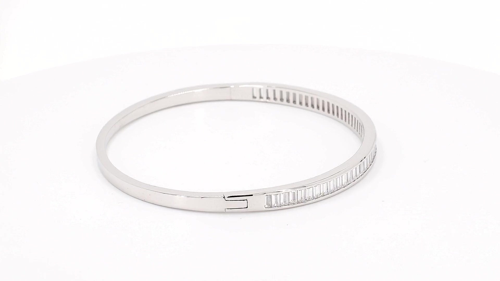 Divara Solene Bangle, sterling silver 925 cubic zirconia bracelet