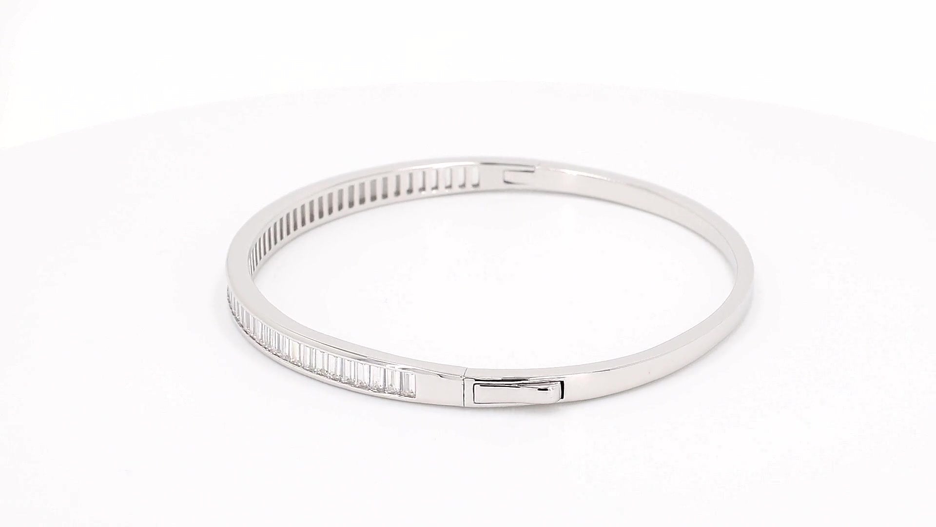 Divara Solene Bangle, sterling silver 925 cubic zirconia bracelet