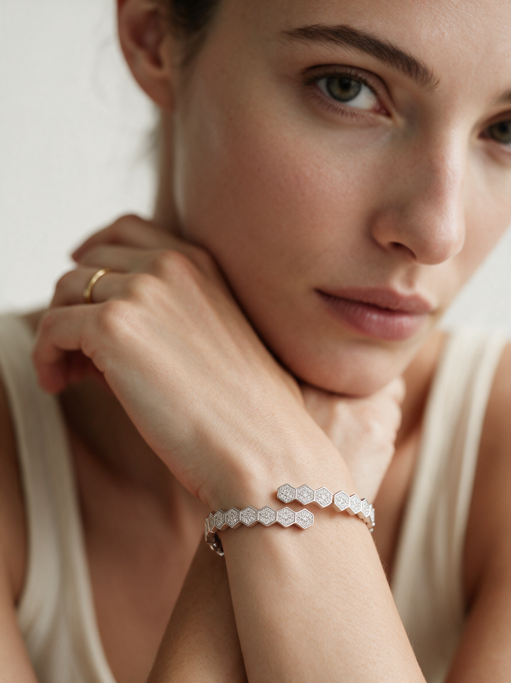 Divara Faye Bangle, sterling silver 925 cubic zirconia bracelet