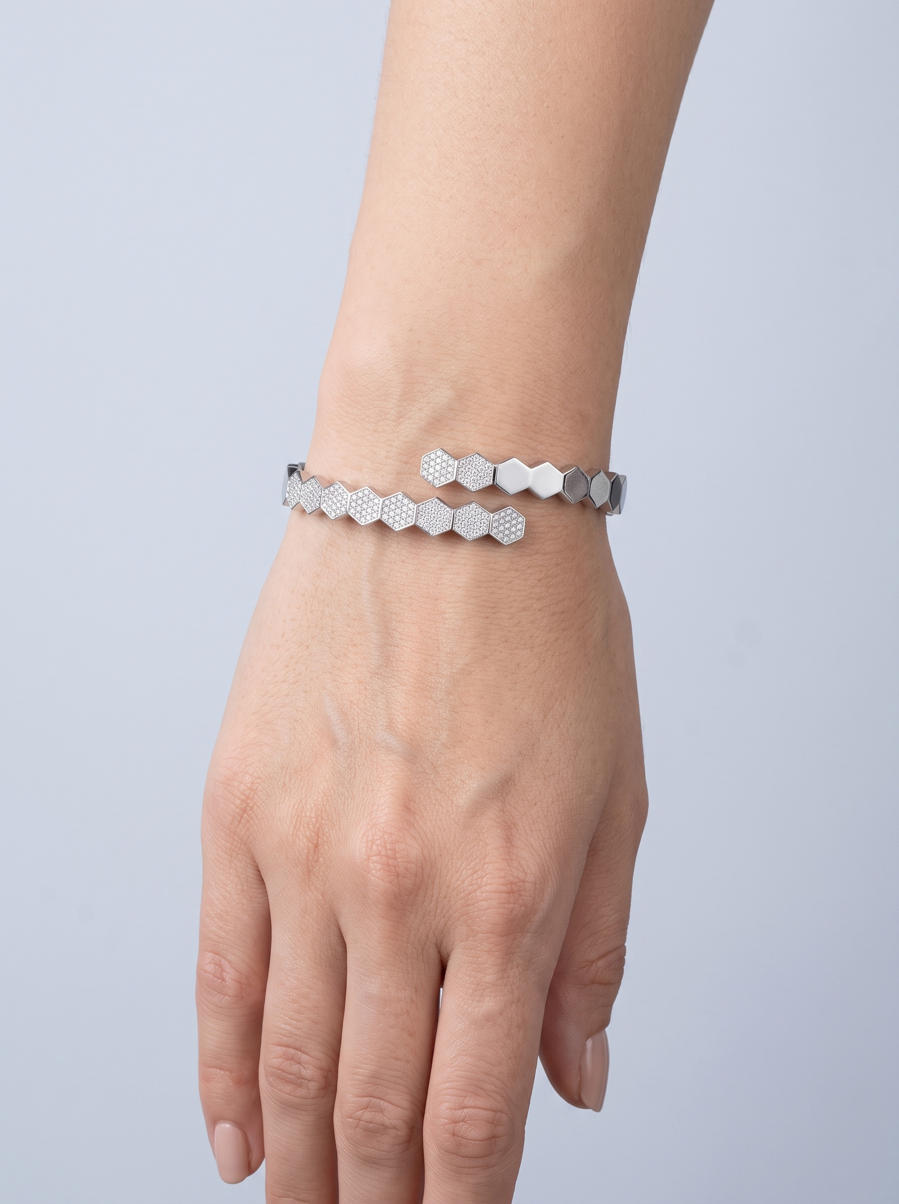 Divara Faye Bangle, sterling silver 925 cubic zirconia bracelet