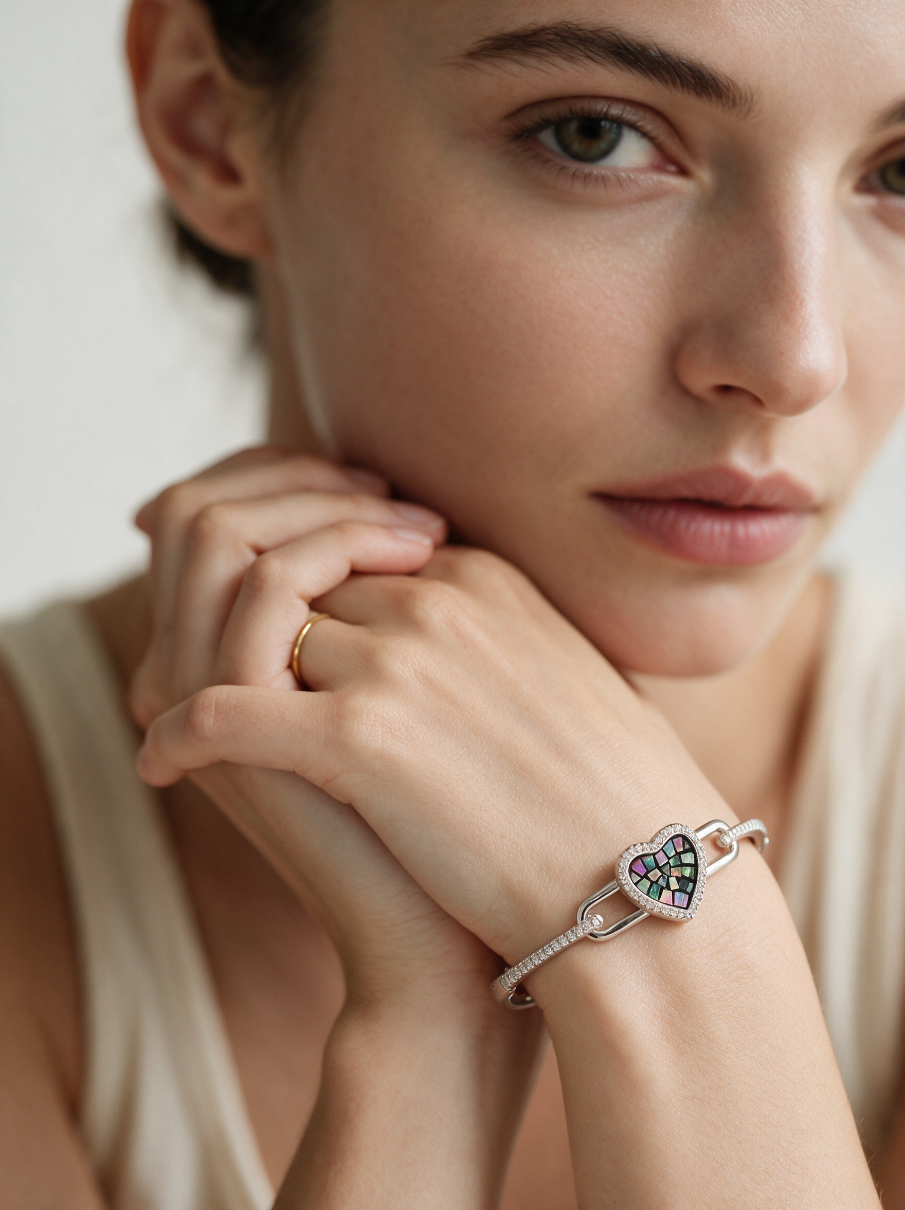 Divara Elowen Bangle, sterling silver 925 cubic zirconia bracelet