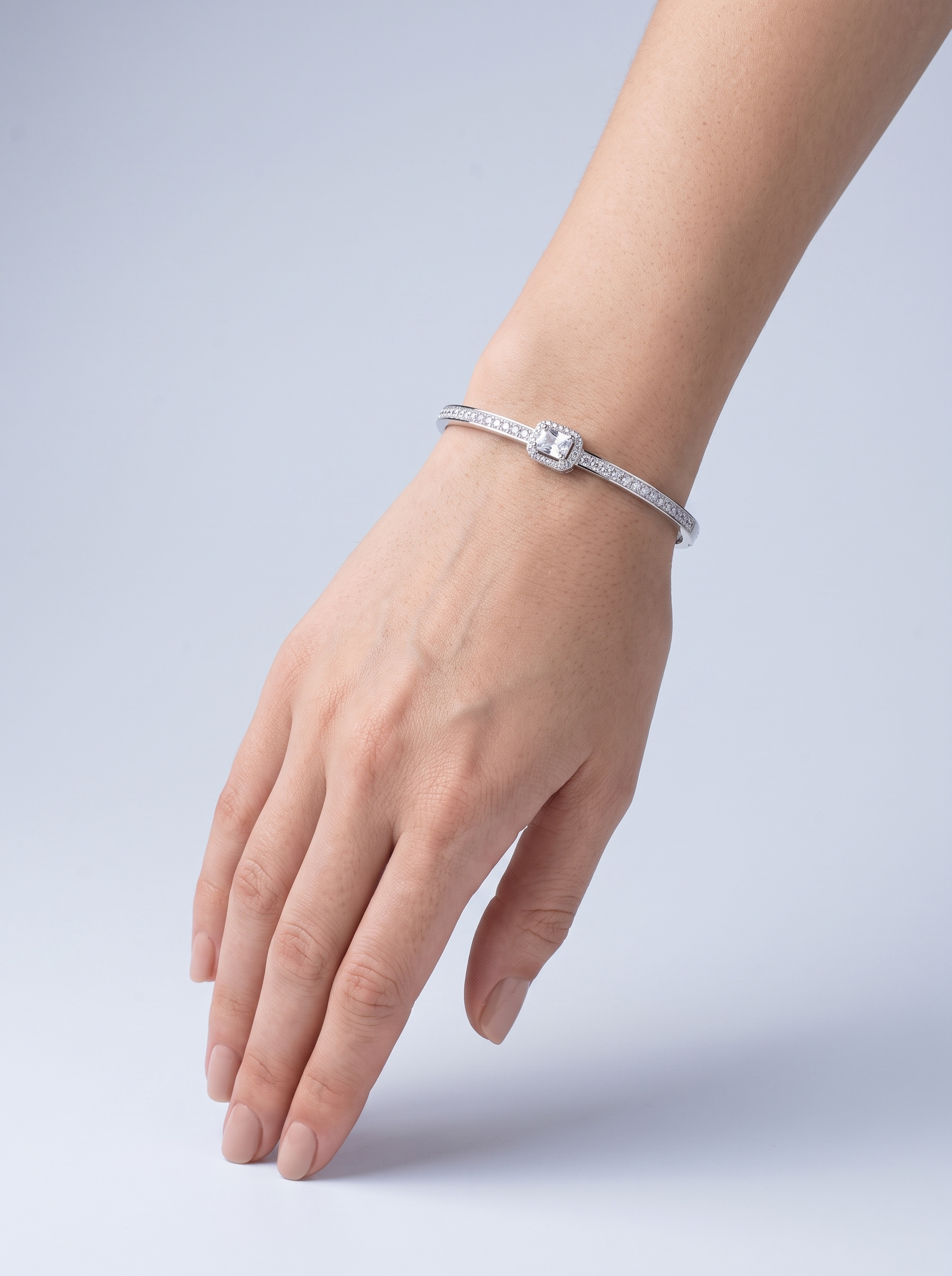 Divara Halston Bangle, sterling silver 925 cubic zirconia bracelet