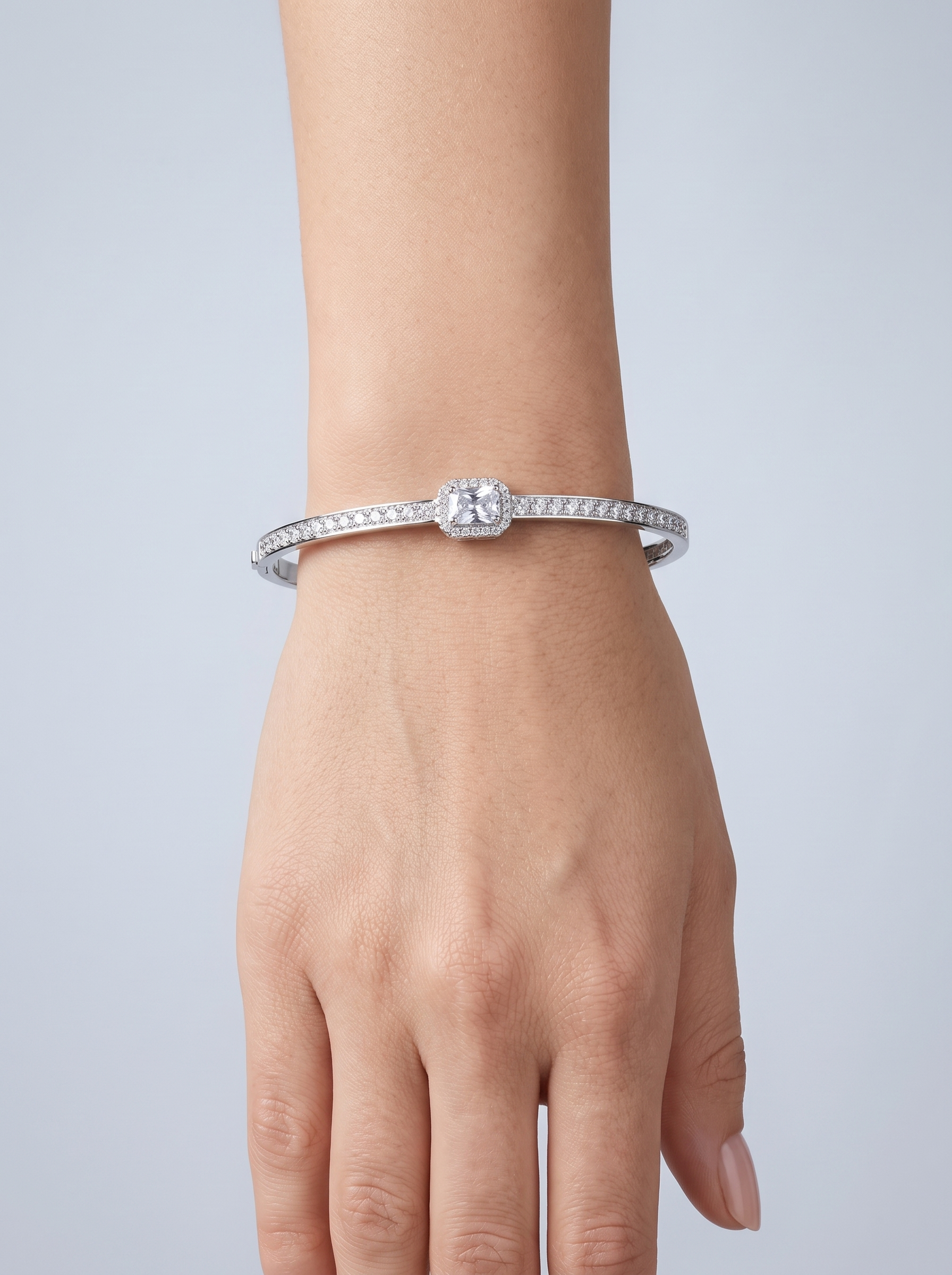 Divara Halston Bangle, sterling silver 925 cubic zirconia bracelet