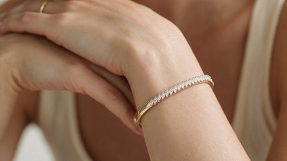 Divara Sable Bangle, sterling silver 925 cubic zirconia bracelet