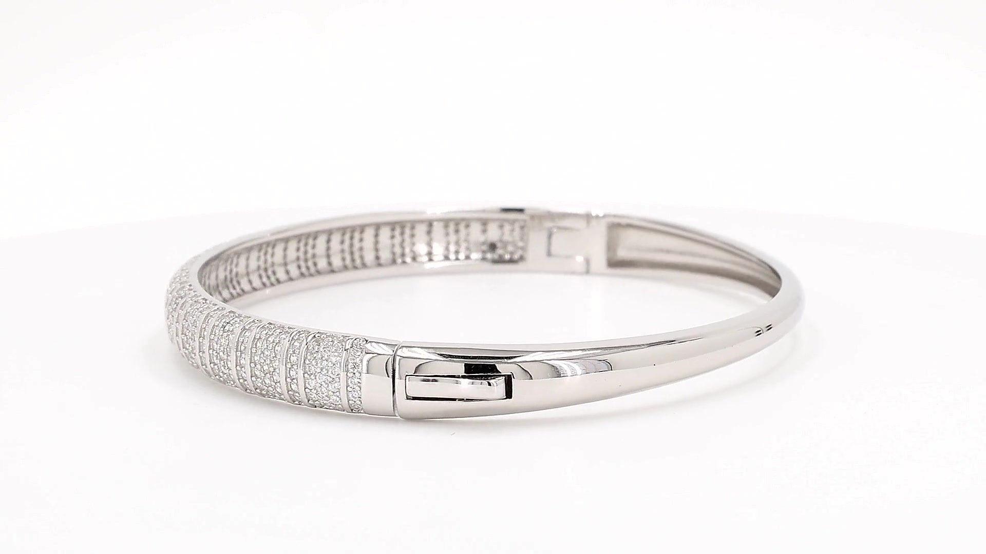 Divara Cove Bangle, sterling silver 925 cubic zirconia bracelet