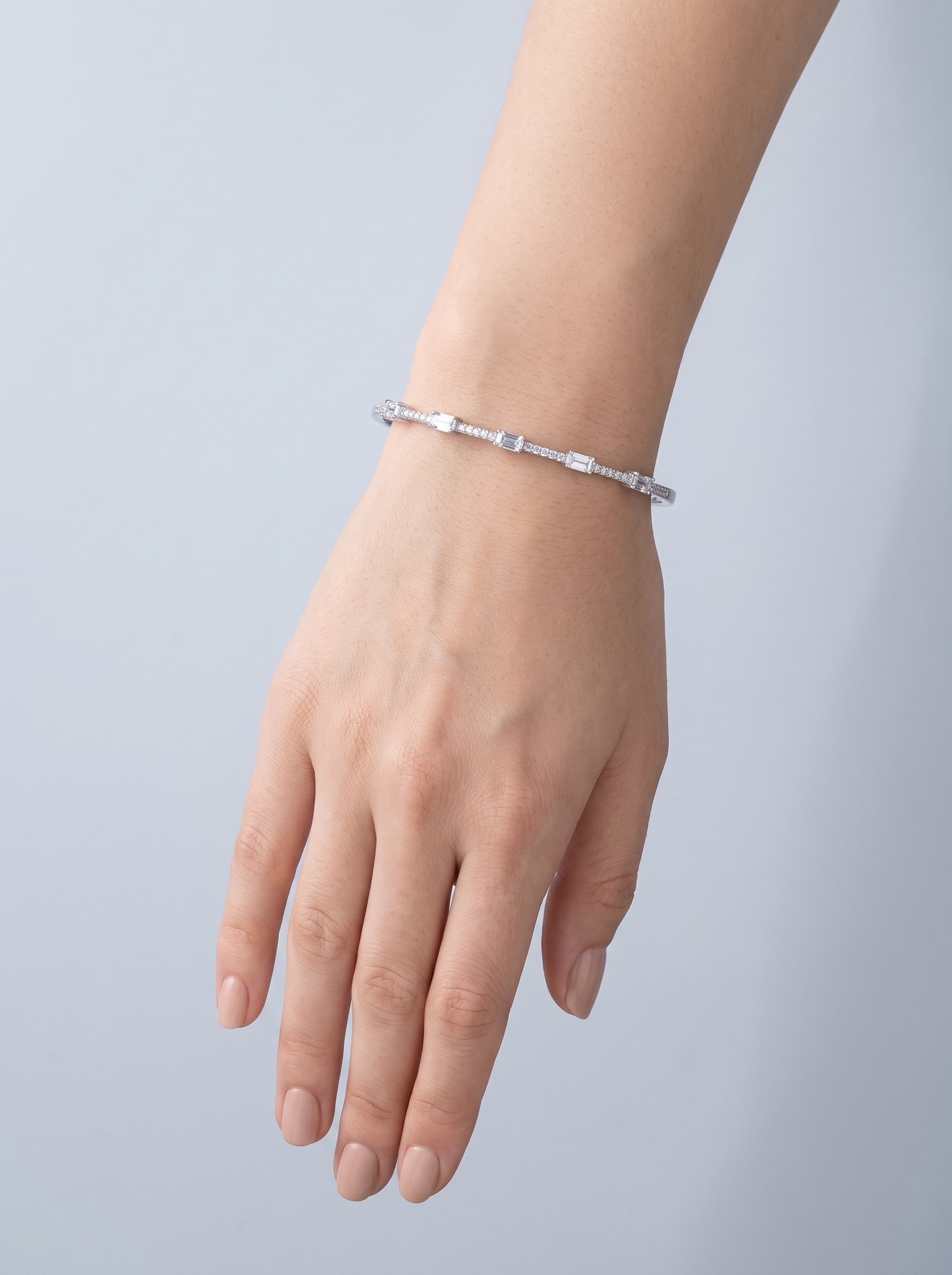 Divara Odette Bangle, sterling silver 925 cubic zirconia bracelet