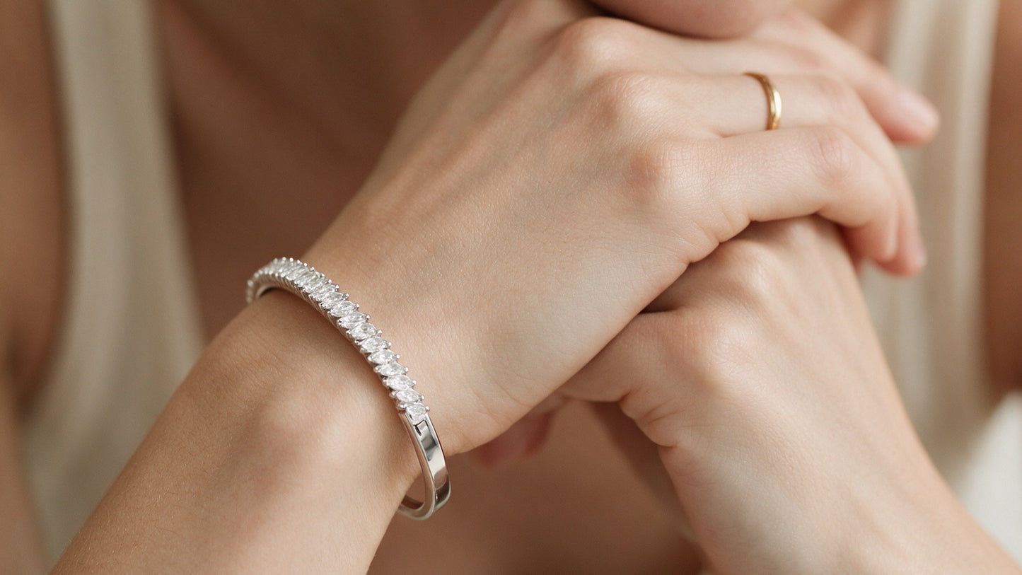 Divara Beatrix Bangle, sterling silver 925 cubic zirconia bracelet