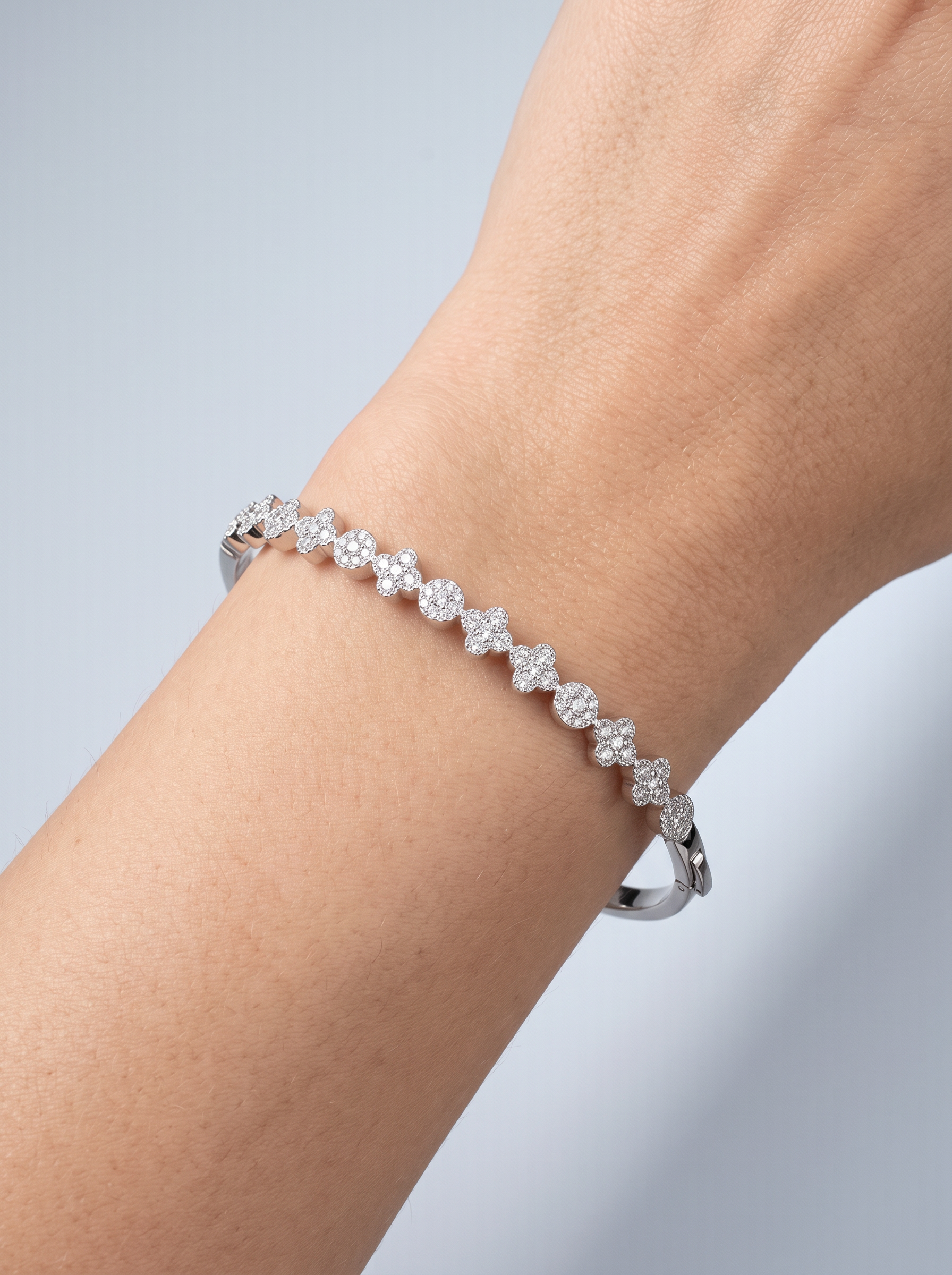 Divara Giselle Bangle, sterling silver 925 cubic zirconia bracelet
