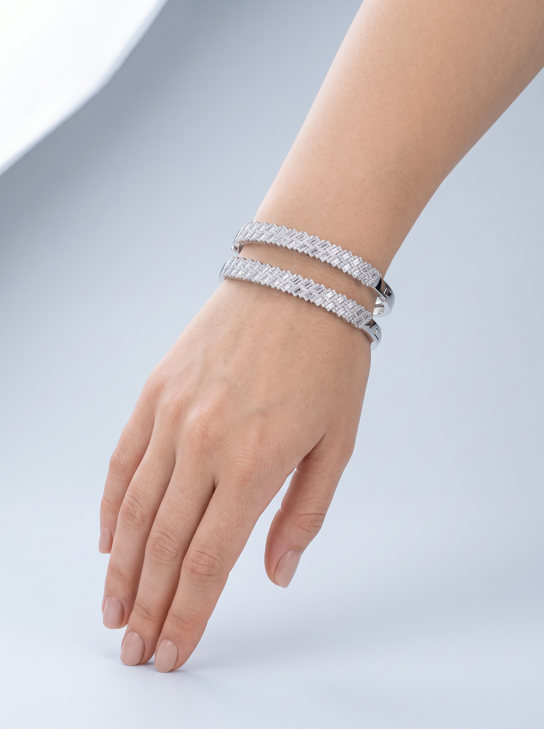 Divara Liora Bangle, sterling silver 925 cubic zirconia bracelet