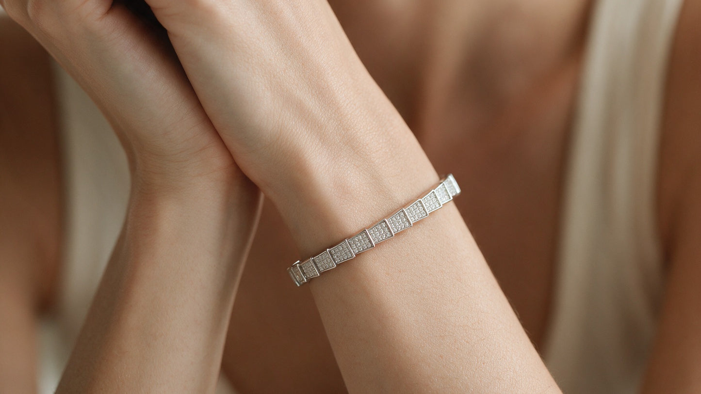 Divara Marguerite Bangle, sterling silver 925 cubic zirconia bracelet