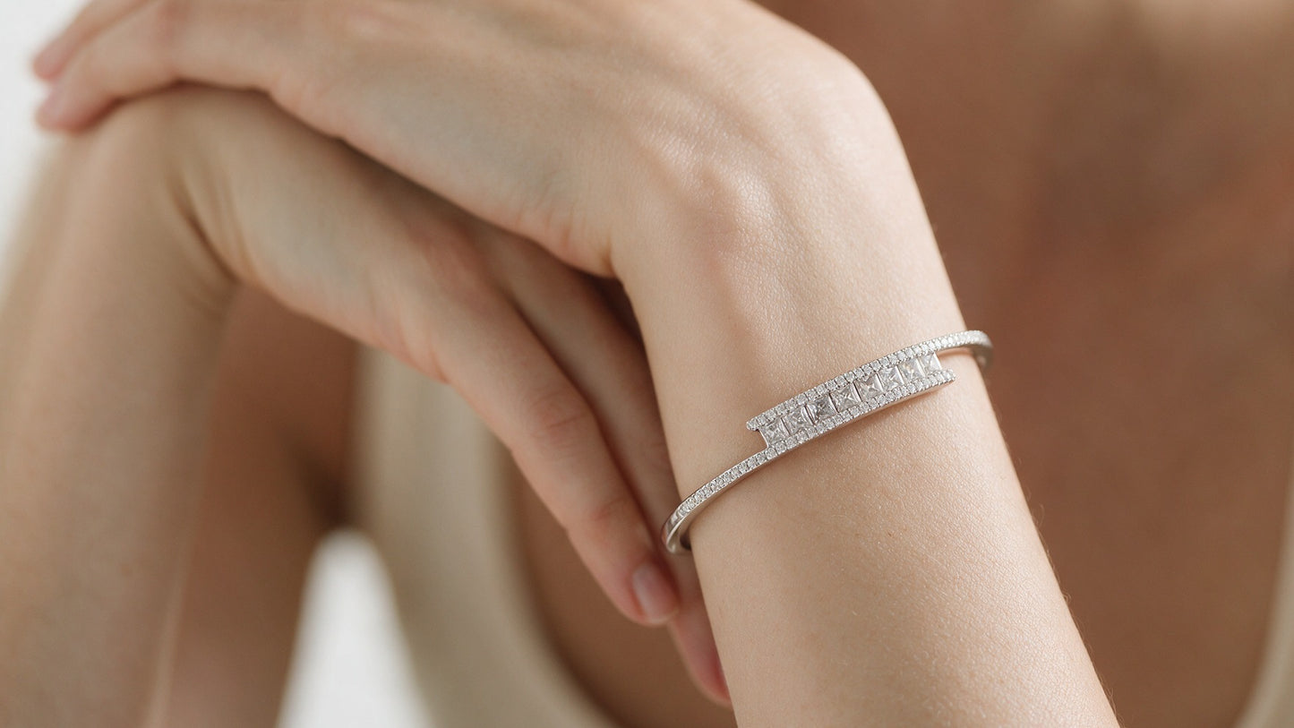 Divara Valentina Bangle, sterling silver 925 cubic zirconia bracelet