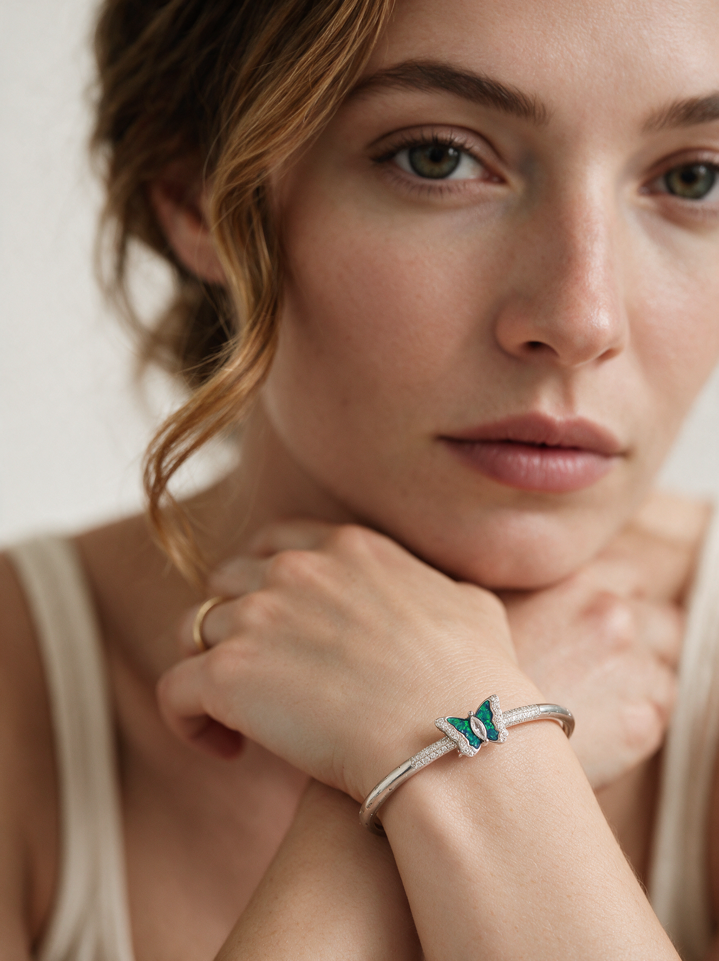 Divara Wren Bangle, sterling silver 925 cubic zirconia bracelet
