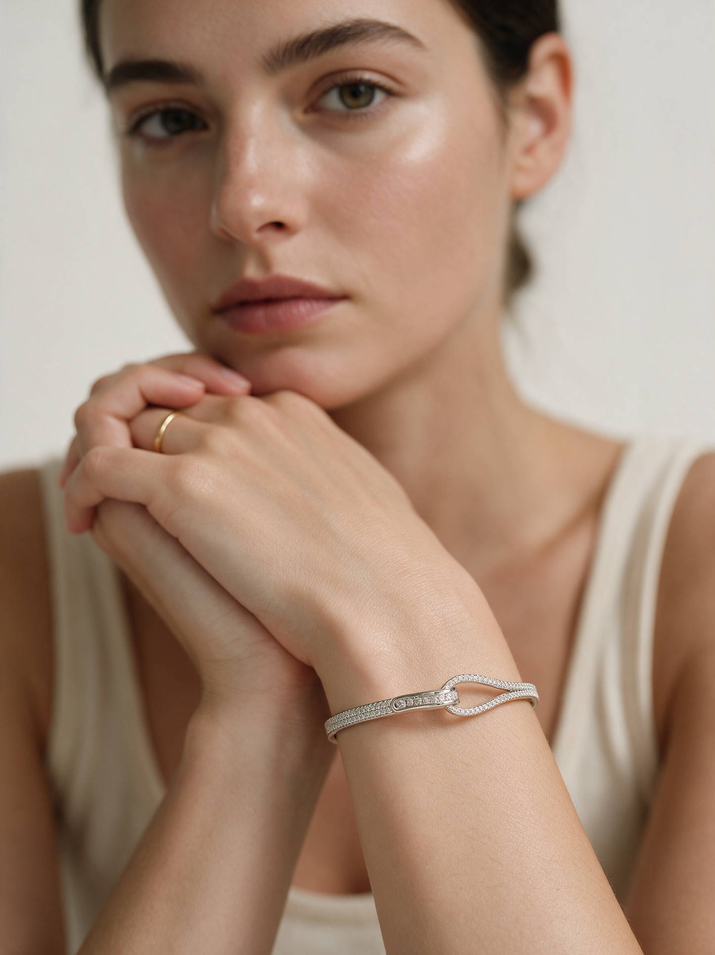 Divara Aurelie Bangle, sterling silver 925 cubic zirconia bracelet