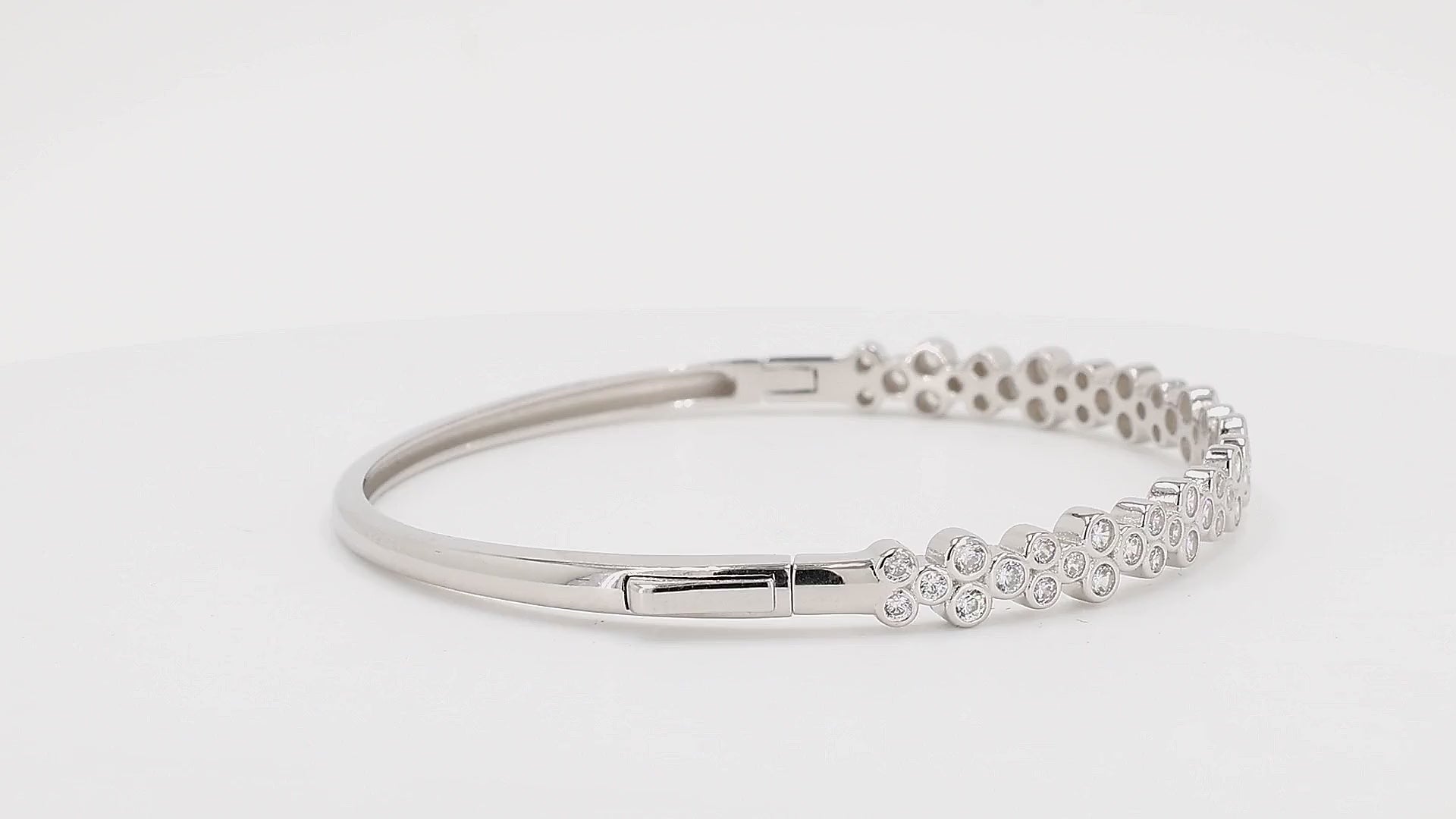 Divara Esme Bangle sterling silver 925 cubic zirconia bracelet, 360 degree video