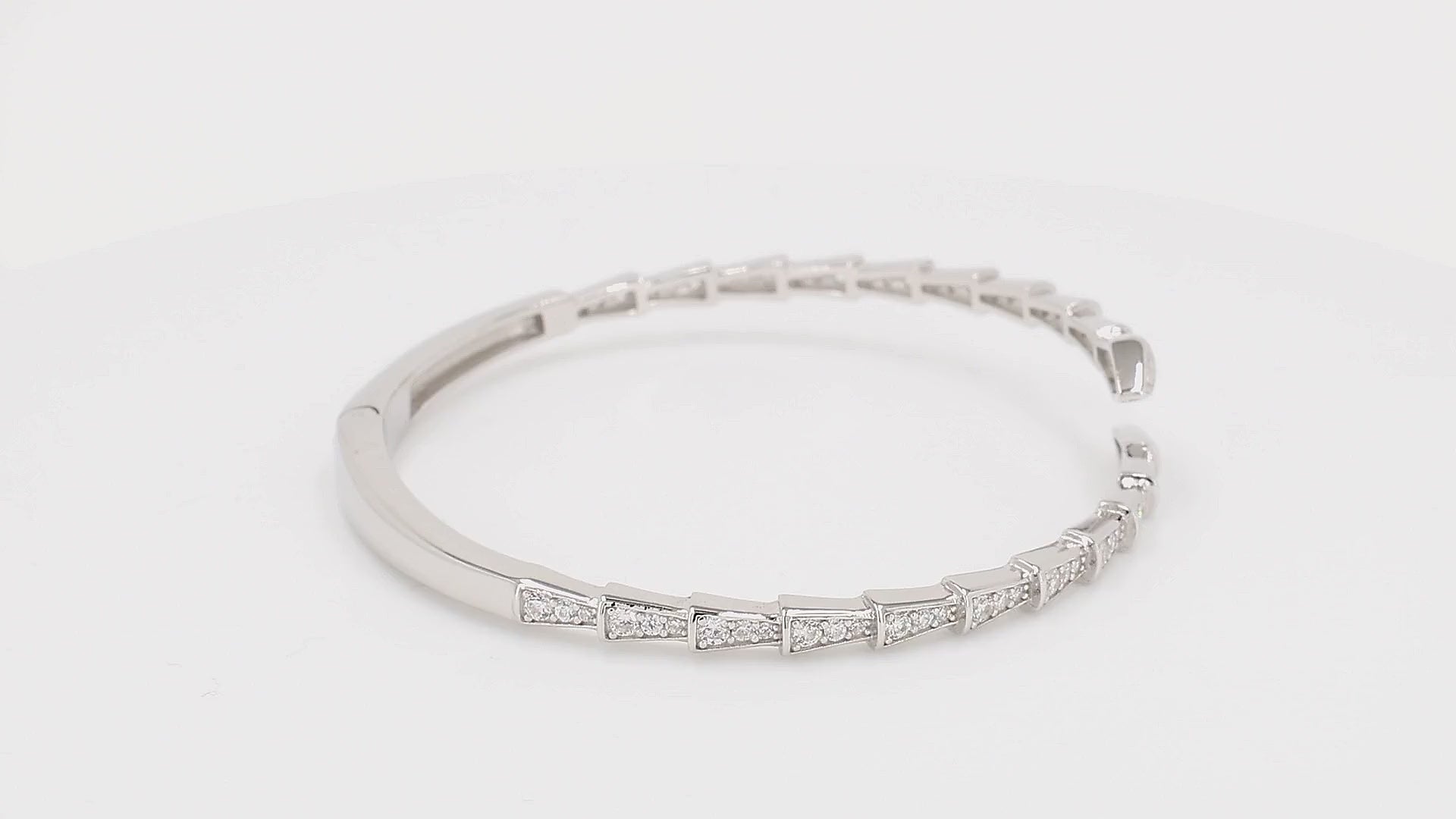 Divara Talia Bangle sterling silver 925 cubic zirconia bracelet, 360 degree video