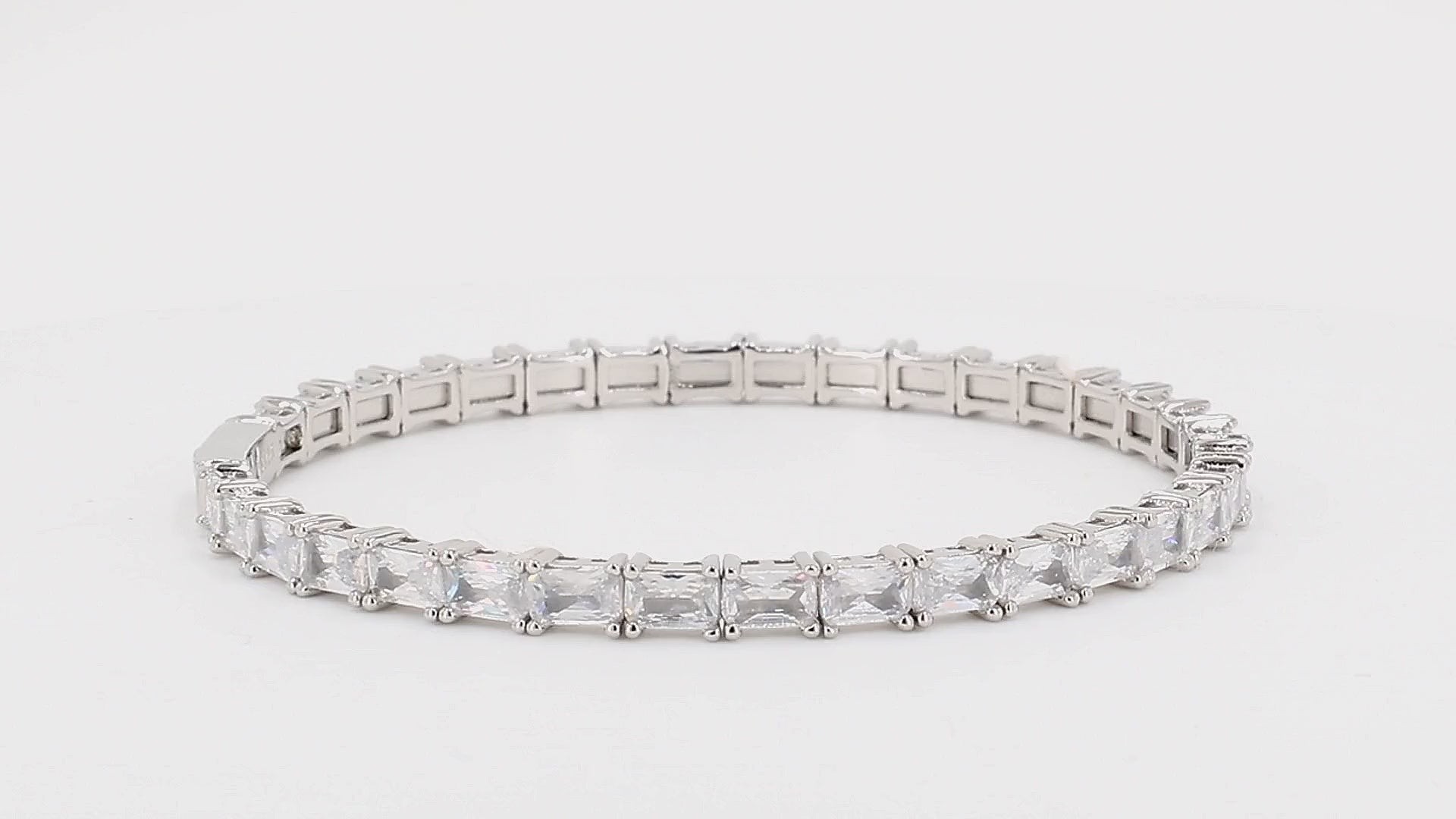 Divara Mireille Bangle sterling silver 925 cubic zirconia bracelet, 360 degree video