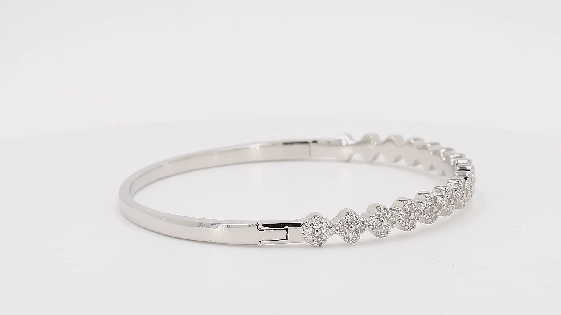 Divara Giselle Bangle sterling silver 925 cubic zirconia bracelet, 360 degree video