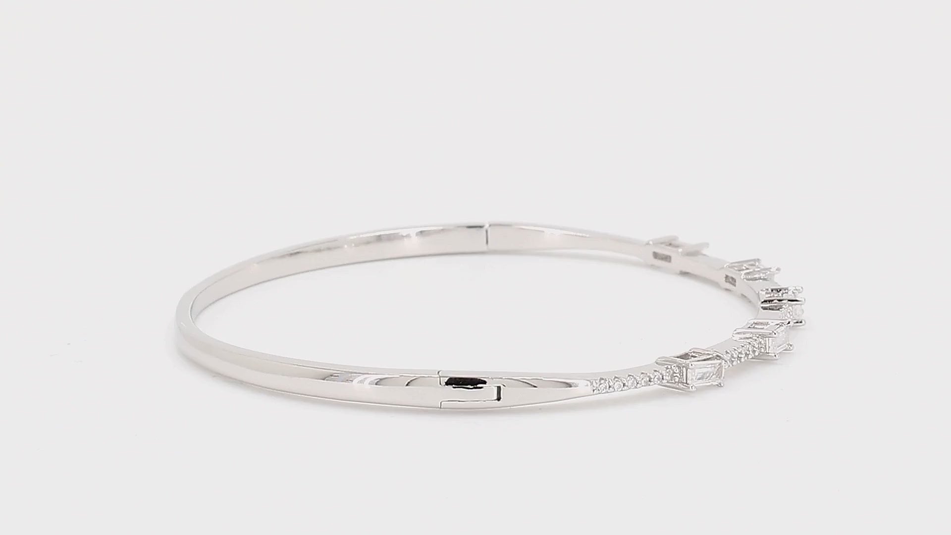 Divara Odette Bangle sterling silver 925 cubic zirconia bracelet, 360 degree video