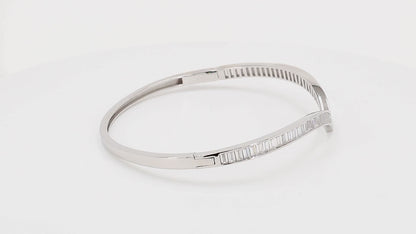 Divara Winsome Bangle sterling silver 925 cubic zirconia bracelet, 360 degree video