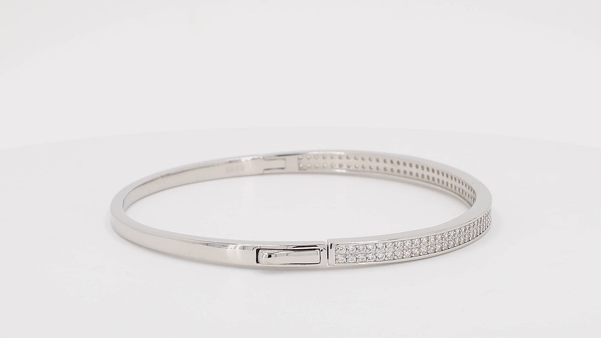 Divara Ursula Bangle sterling silver 925 cubic zirconia bracelet, 360 degree video